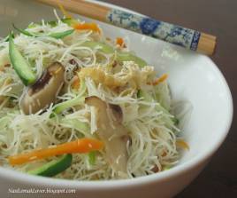 Veg. White Meehoon / வெஜ். வைட் மீஹூன் 