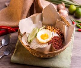 Basmathi Nasi Lemak  With Fried Egg / பஸ்மாத்தி நாசி லெமாக் வித் பிரைட் எக்