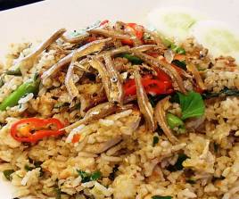 Nasi Goreng Kampung / கம்போங் பிரைட் ரைஸ்  